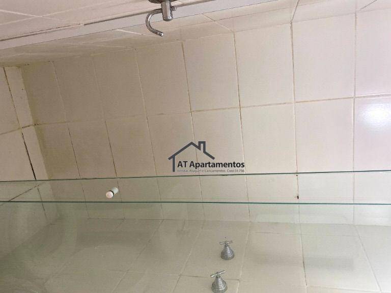 Apartamento para alugar com 2 quartos, 48m² - Foto 12