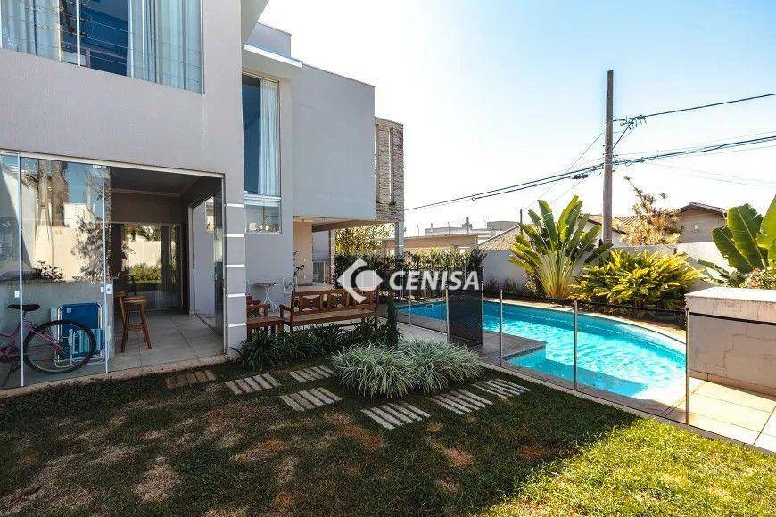 Casa à venda com 4 quartos, 321m² - Foto 15