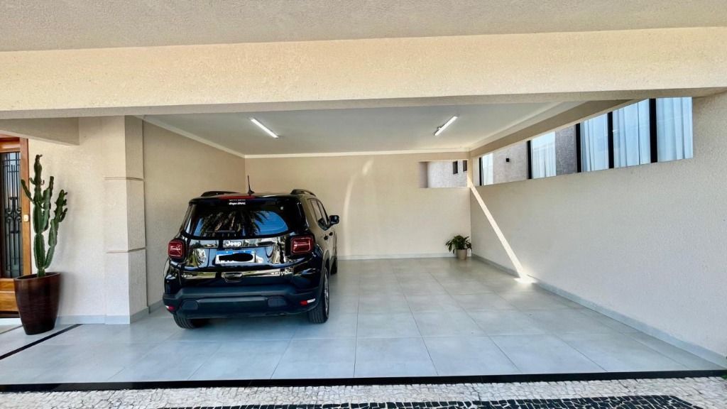 Casa de Condomínio à venda com 4 quartos, 380m² - Foto 4