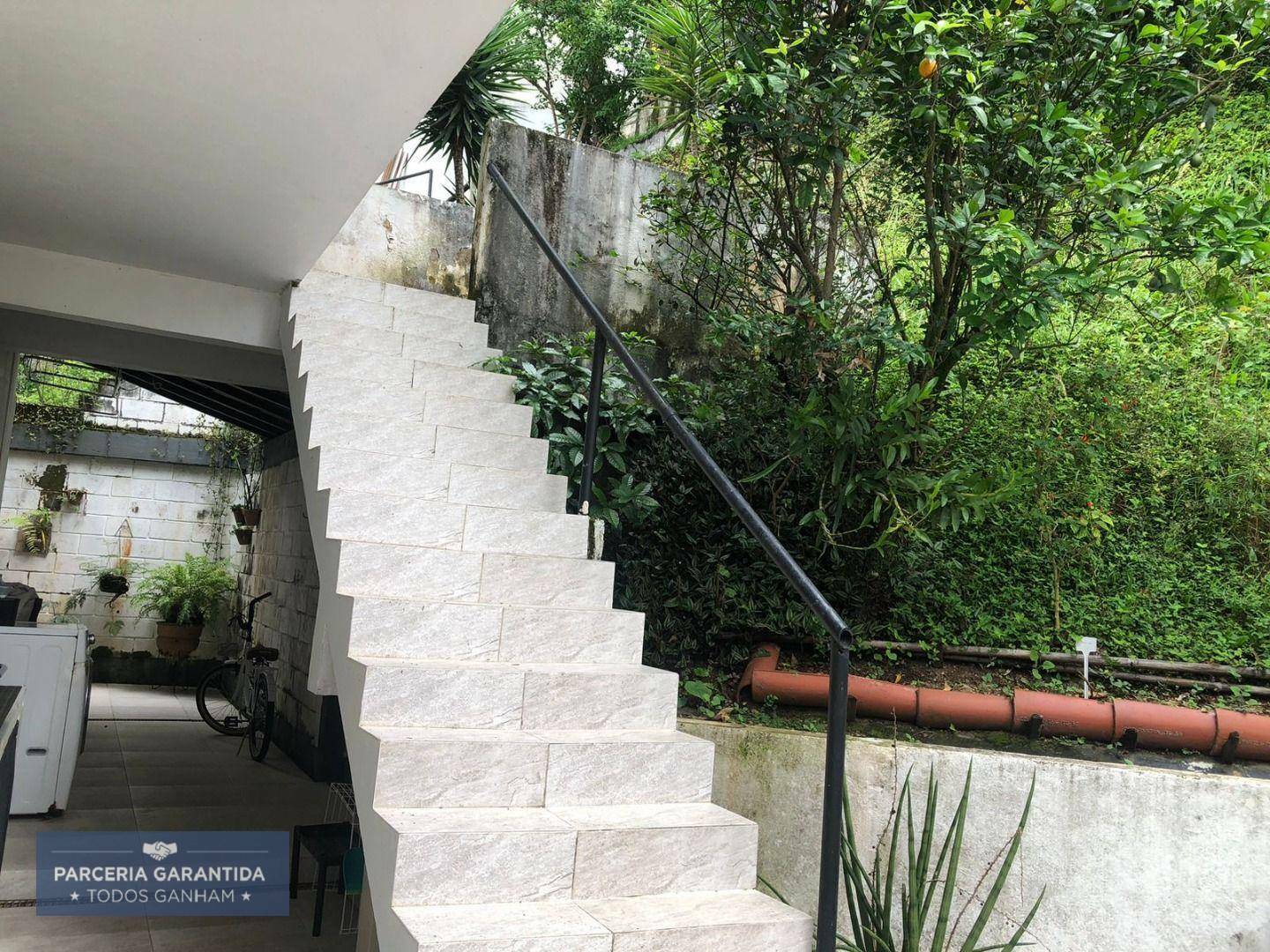 Casa à venda e aluguel com 3 quartos, 289m² - Foto 26