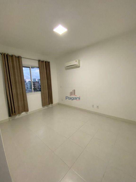 Apartamento para alugar com 2 quartos, 70m² - Foto 5