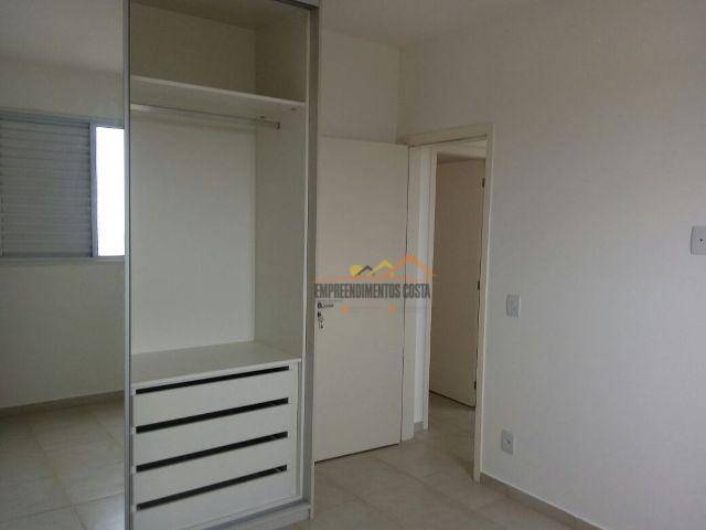 Apartamento à venda com 2 quartos, 57m² - Foto 15