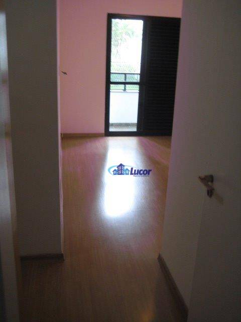 Apartamento à venda com 4 quartos, 208m² - Foto 22