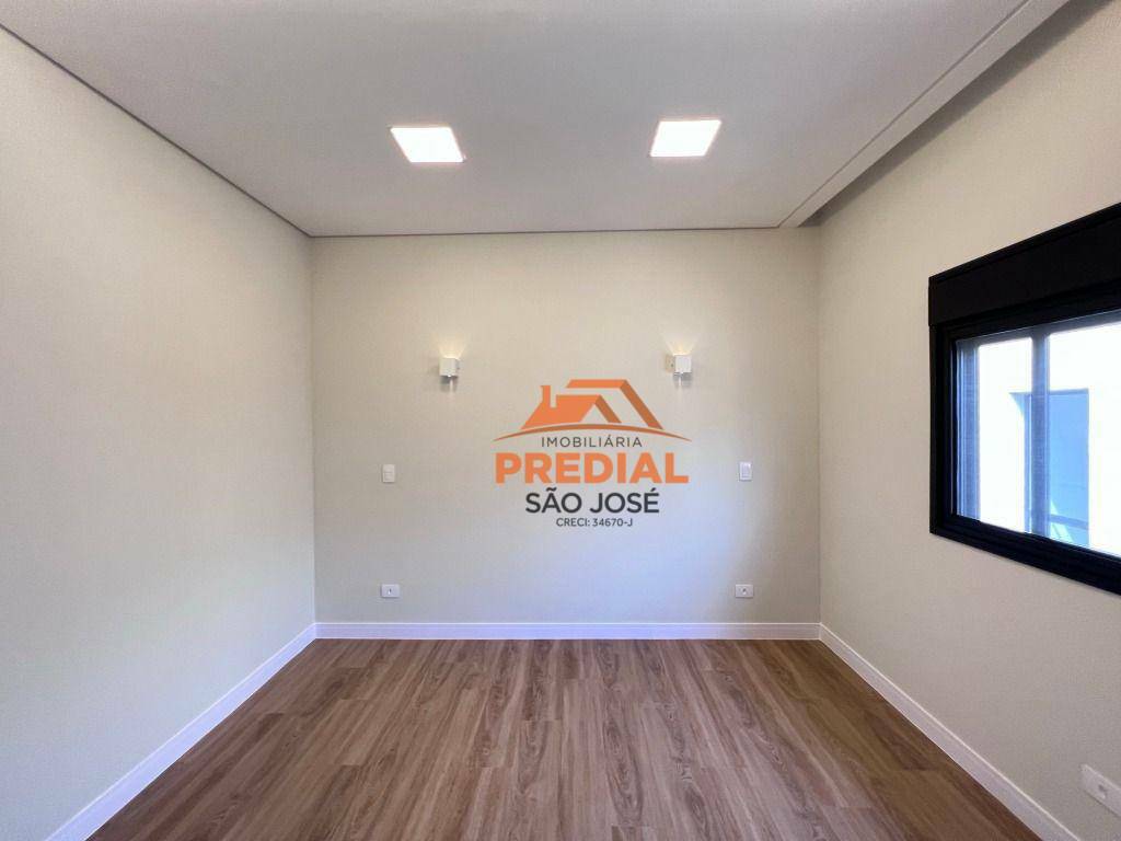 Casa de Condomínio à venda com 4 quartos, 400m² - Foto 25