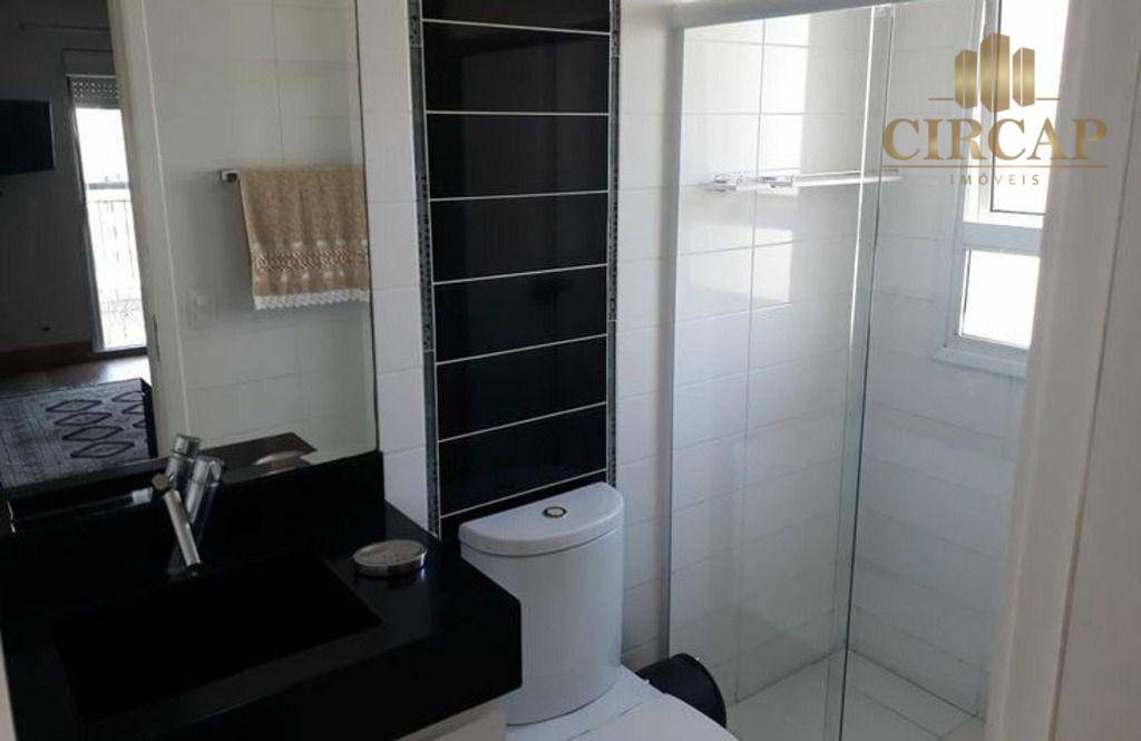 Apartamento à venda com 4 quartos, 216m² - Foto 11