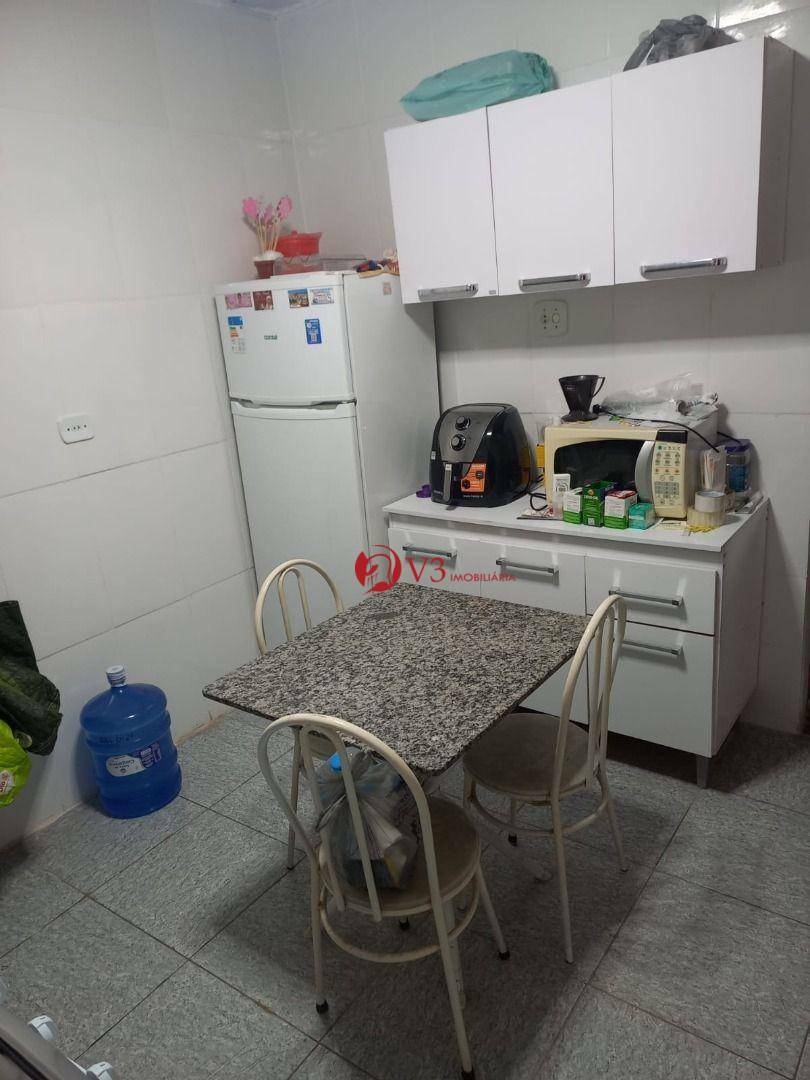 Sobrado à venda com 8 quartos, 221m² - Foto 10