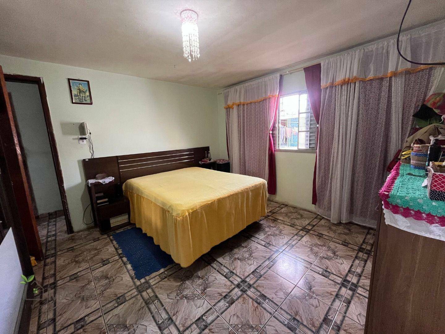 Casa à venda com 4 quartos, 200m² - Foto 9