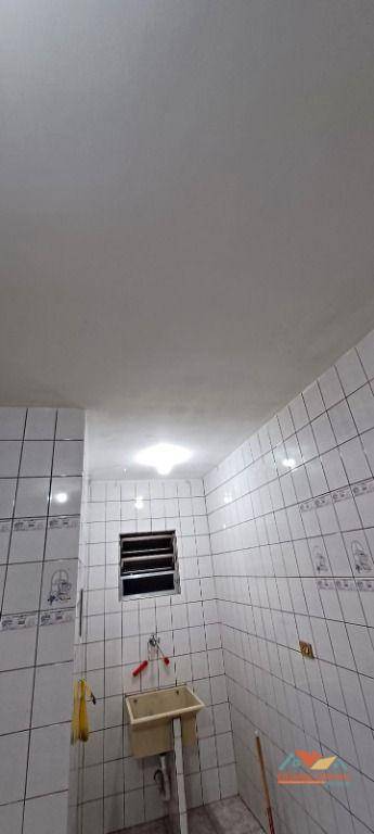 Casa de Condomínio para alugar com 2 quartos, 50m² - Foto 11