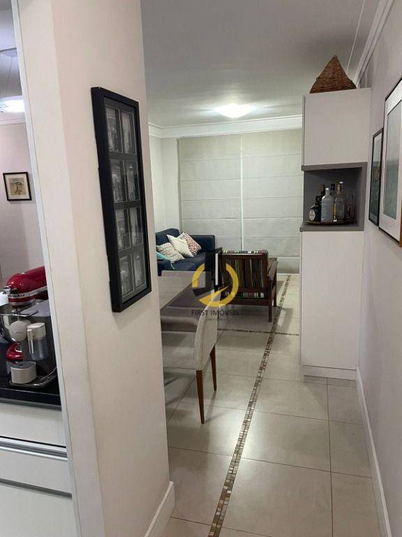 Apartamento à venda com 3 quartos, 76m² - Foto 10