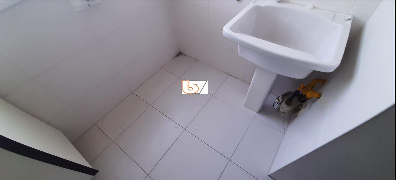 Apartamento para alugar com 2 quartos, 70m² - Foto 11