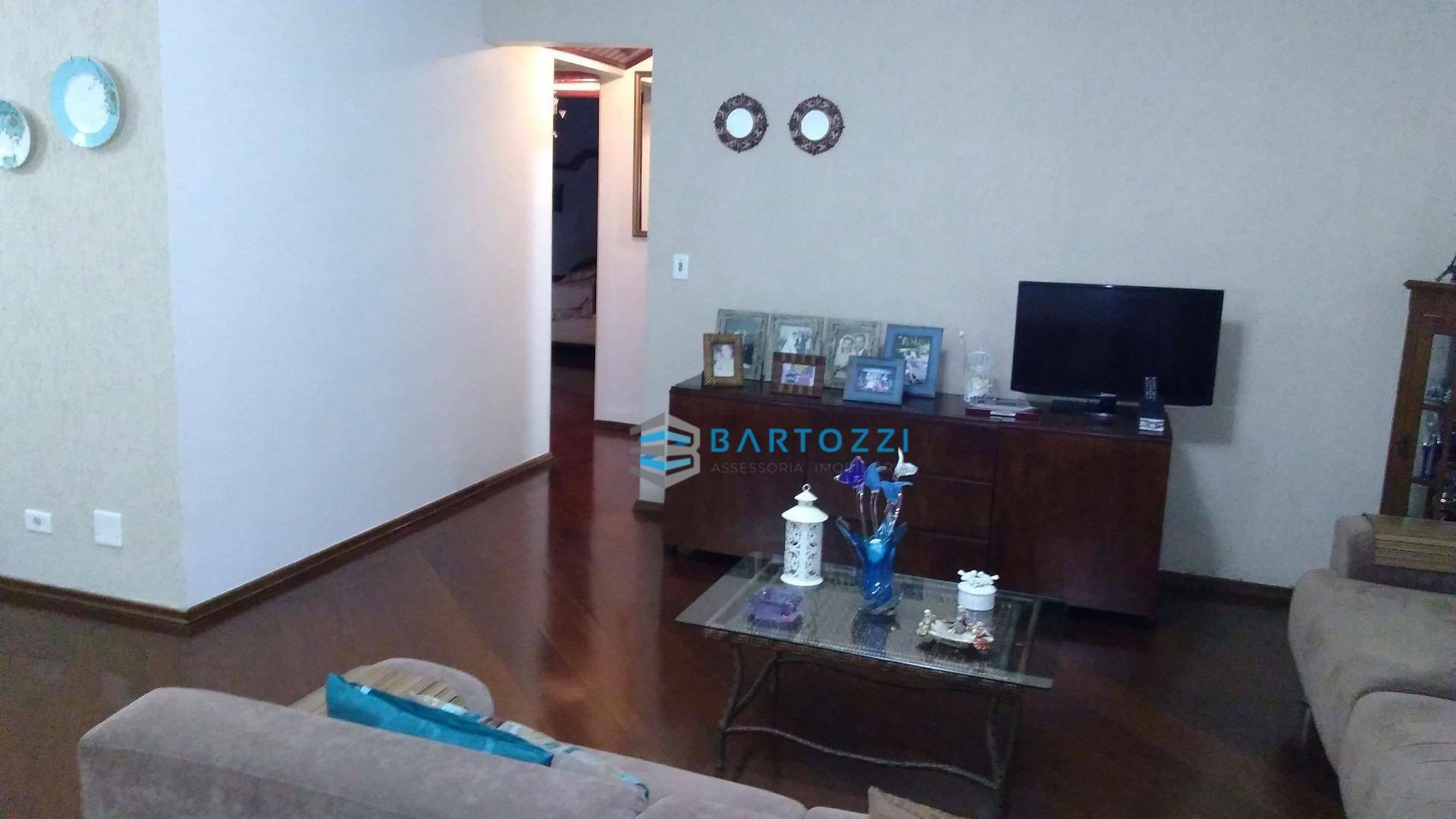 Apartamento à venda com 3 quartos, 142m² - Foto 5