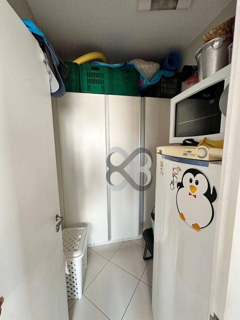 Apartamento à venda com 4 quartos, 180m² - Foto 6