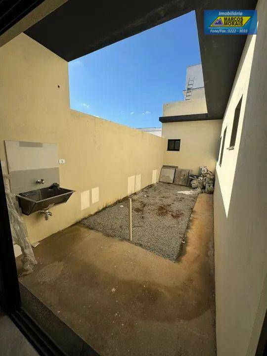 Casa de Condomínio para alugar com 2 quartos, 103m² - Foto 13