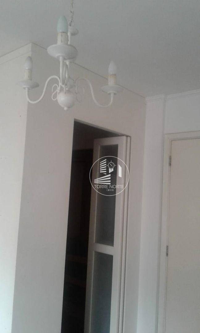 Apartamento para alugar com 3 quartos, 204m² - Foto 34