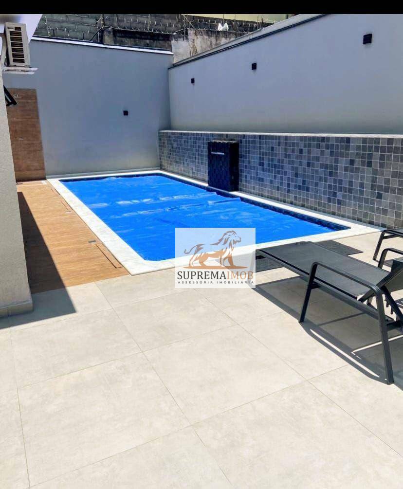 Casa de Condomínio à venda com 3 quartos, 212m² - Foto 2