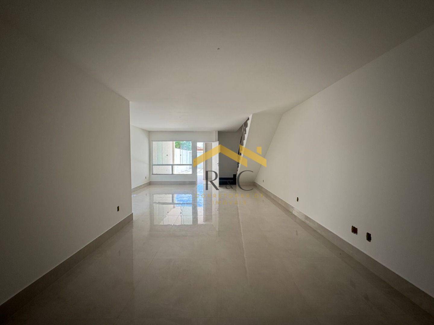 Casa à venda com 3 quartos, 162m² - Foto 7