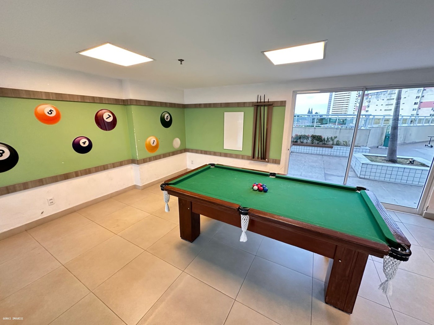 Apartamento à venda com 3 quartos, 205m² - Foto 8