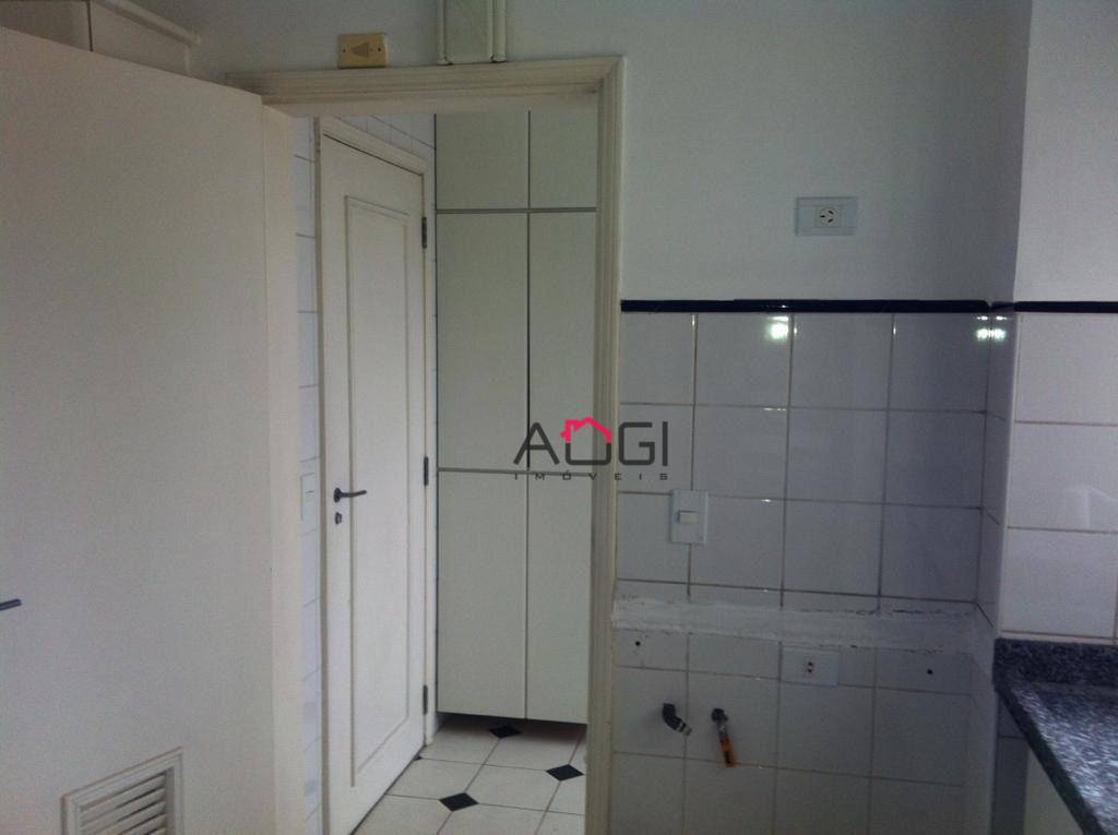 Apartamento à venda com 3 quartos, 145m² - Foto 13