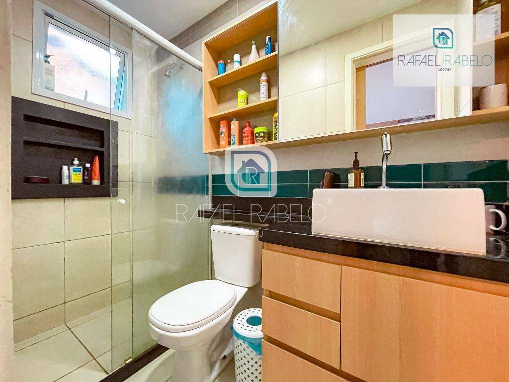 Casa de Condomínio à venda com 4 quartos, 250m² - Foto 31