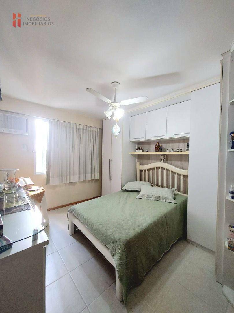 Apartamento à venda com 2 quartos, 75m² - Foto 11