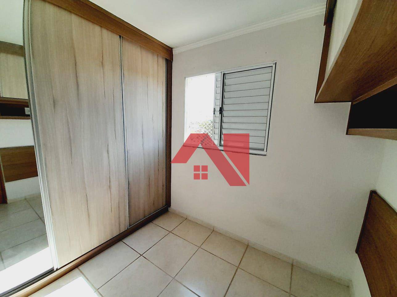 Apartamento à venda com 2 quartos, 42m² - Foto 12