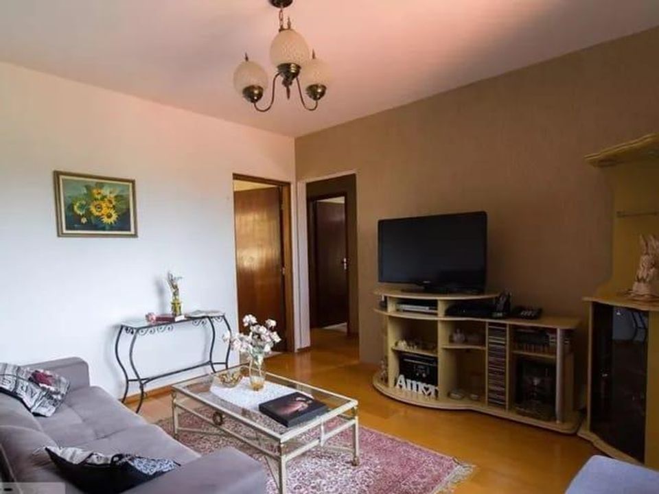 Apartamento à venda com 2 quartos, 72m² - Foto 2