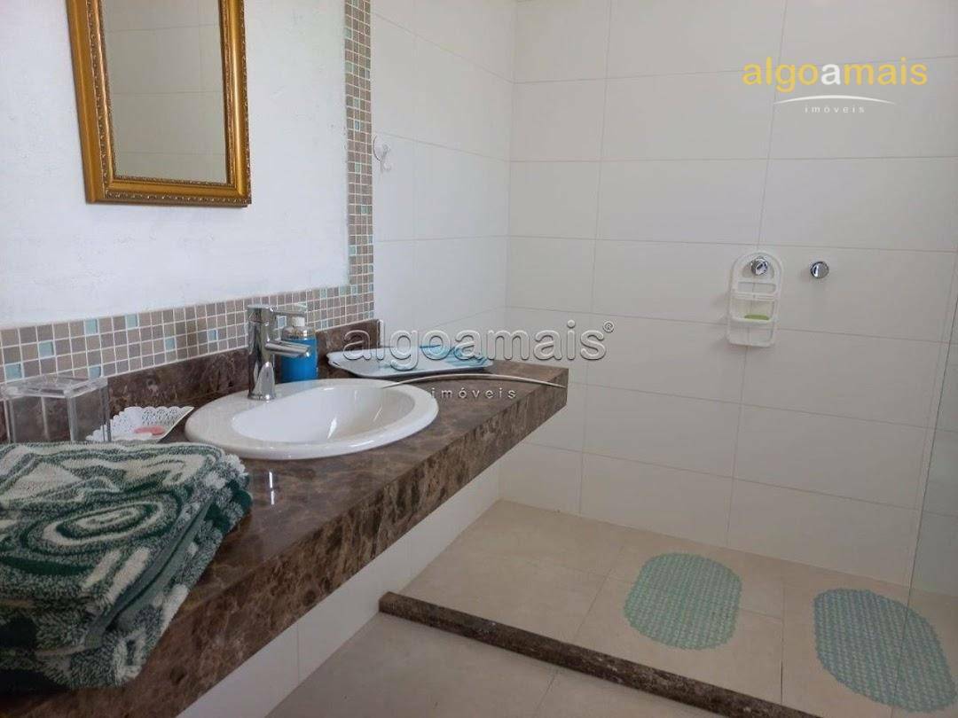 Casa de Condomínio à venda com 4 quartos, 410m² - Foto 25