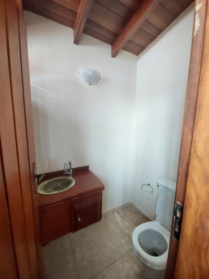 Casa de Condomínio para alugar com 3 quartos, 650m² - Foto 28