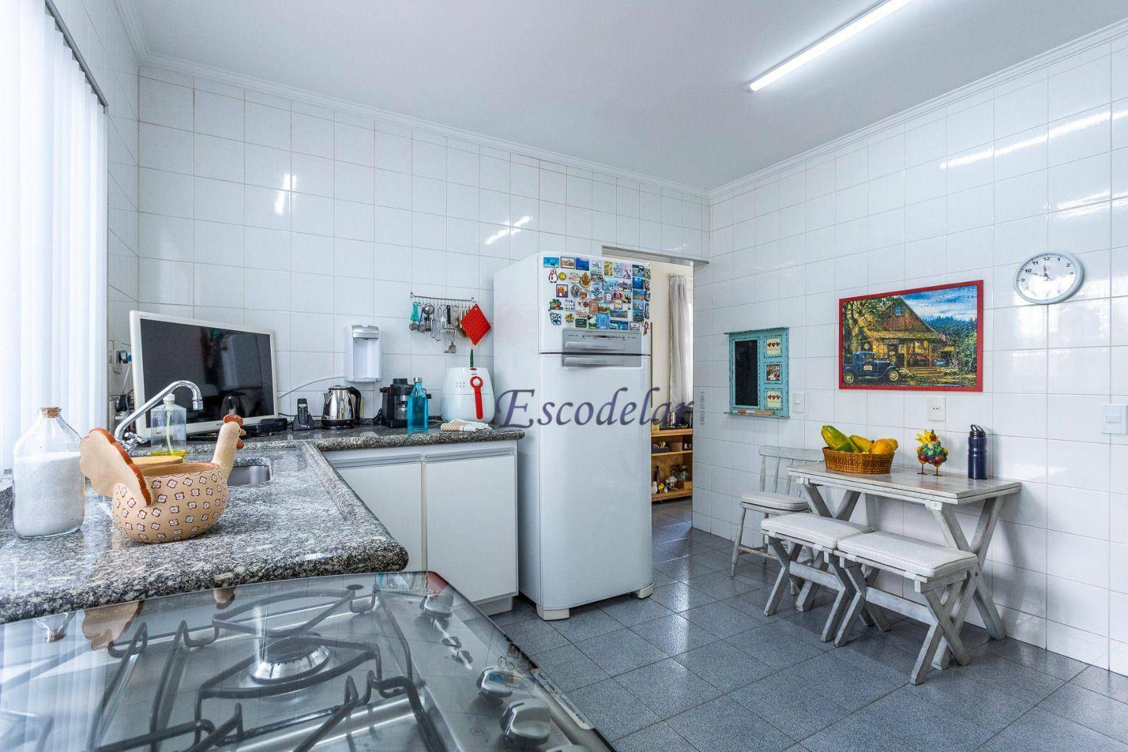 Casa de Condomínio à venda com 4 quartos, 320m² - Foto 12