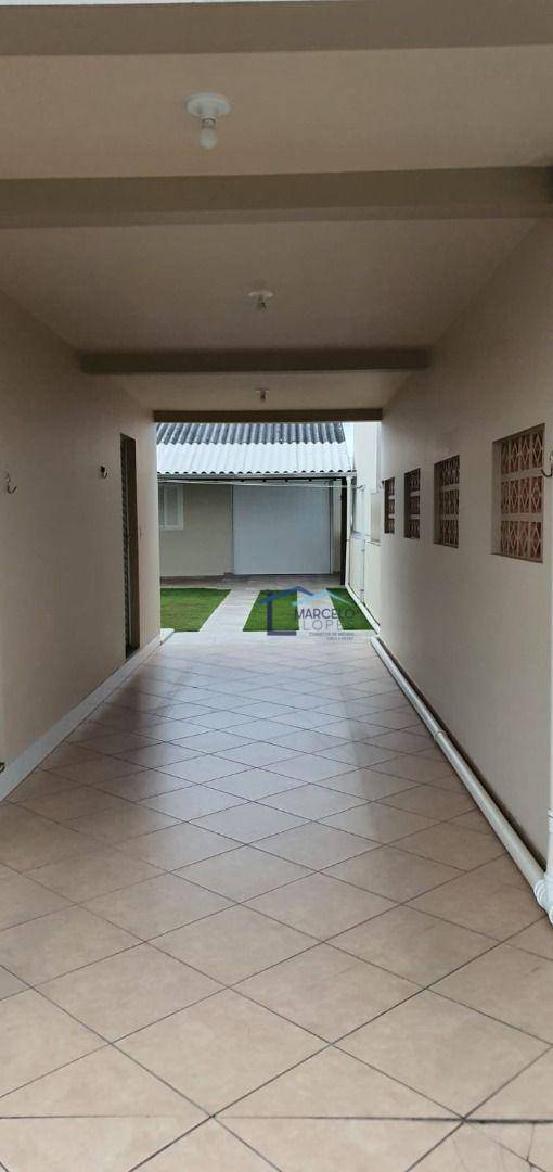 Casa à venda com 6 quartos, 310m² - Foto 8