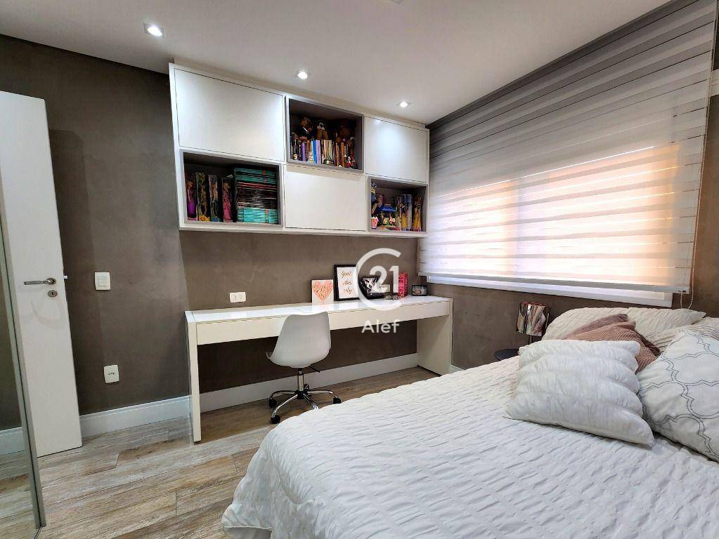 Apartamento à venda com 3 quartos, 241m² - Foto 24