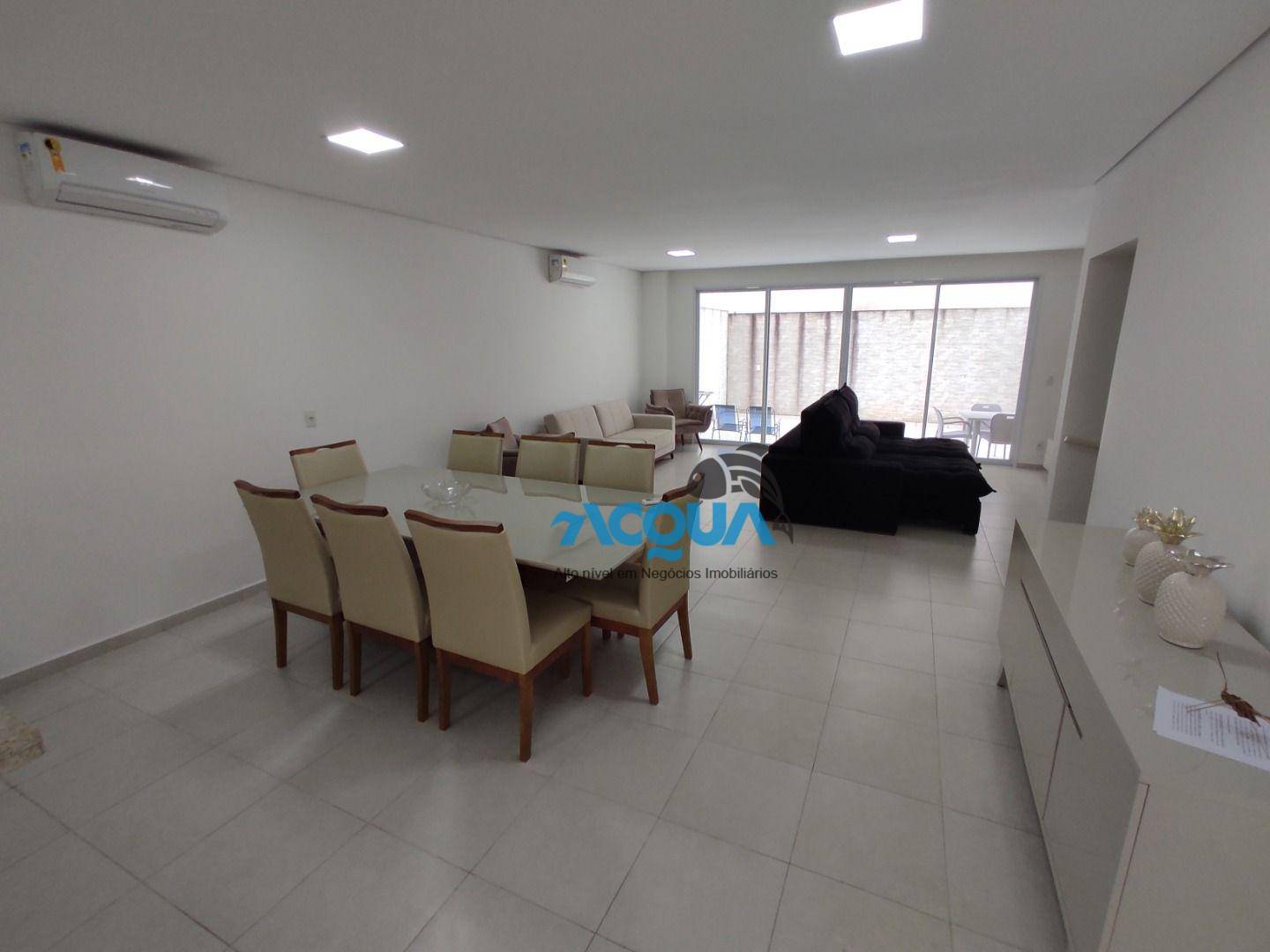 Casa de Condomínio à venda com 4 quartos, 315m² - Foto 1