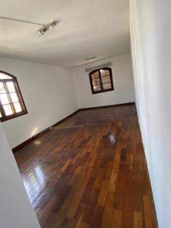 Sobrado à venda com 3 quartos, 211m² - Foto 2