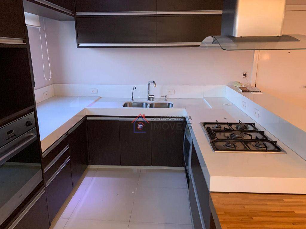 Apartamento à venda e aluguel com 3 quartos, 139m² - Foto 8