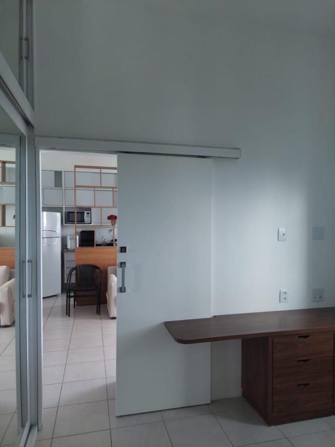 Apartamento para alugar com 1 quarto, 70m² - Foto 14