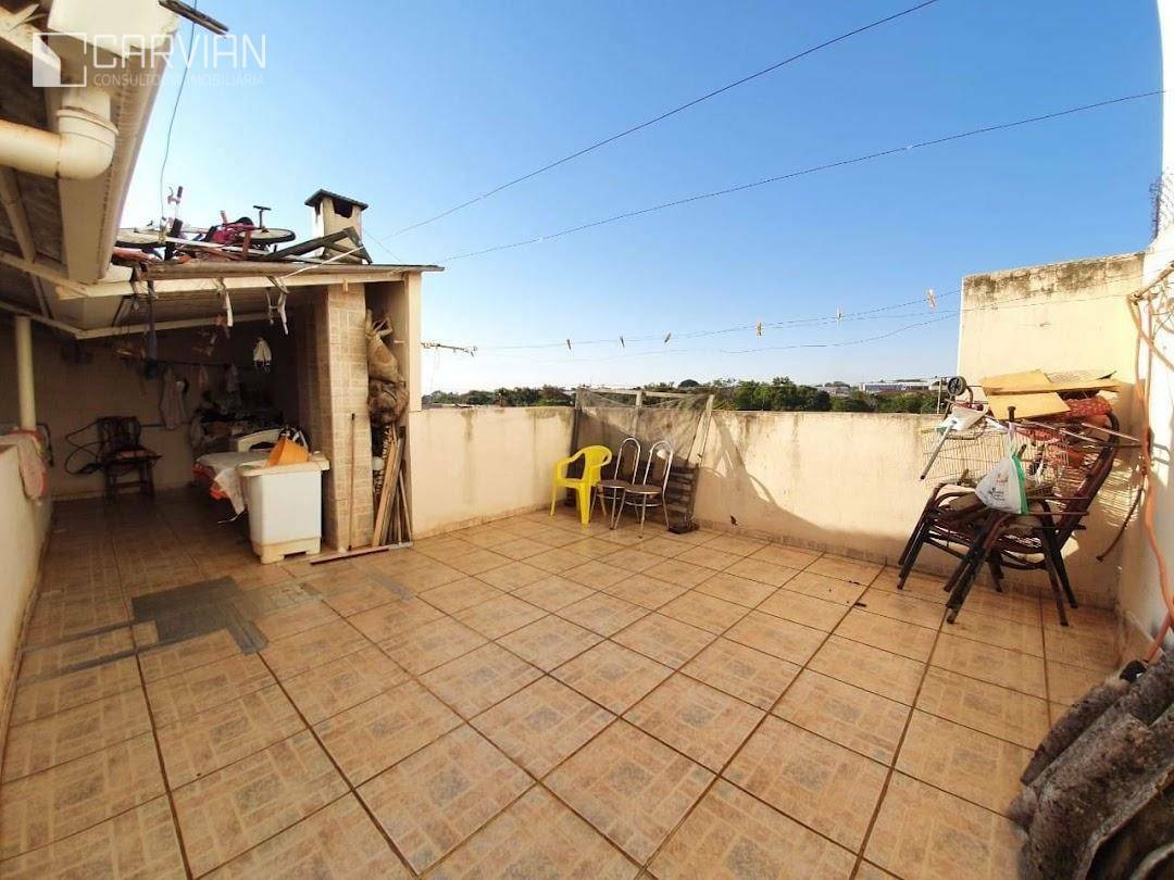 Casa à venda com 4 quartos, 290m² - Foto 14