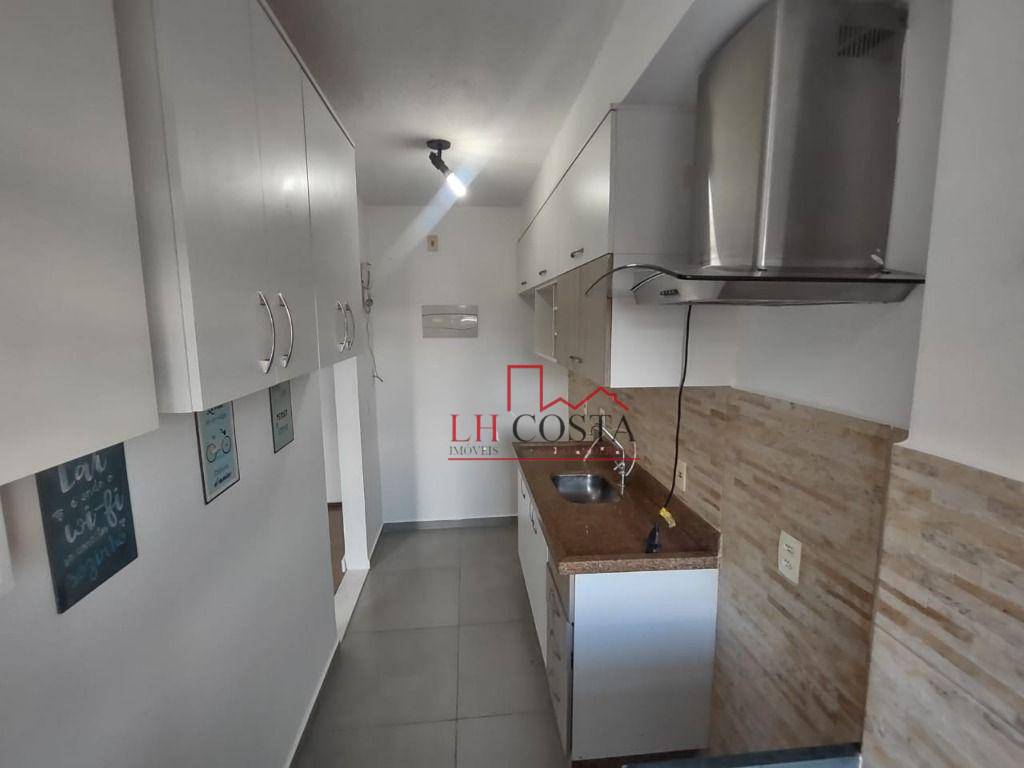 Apartamento à venda com 2 quartos, 64m² - Foto 29