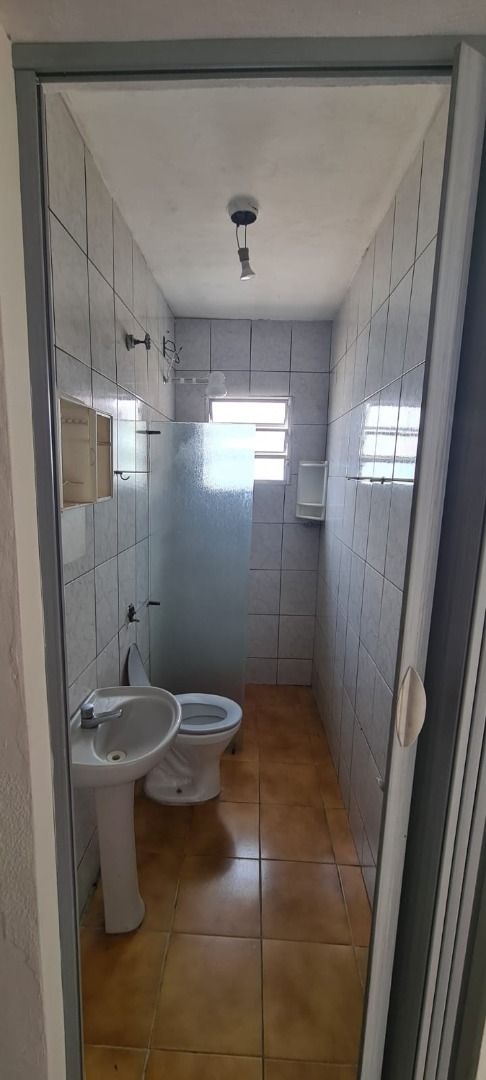 Casa à venda com 1 quarto, 250m² - Foto 5