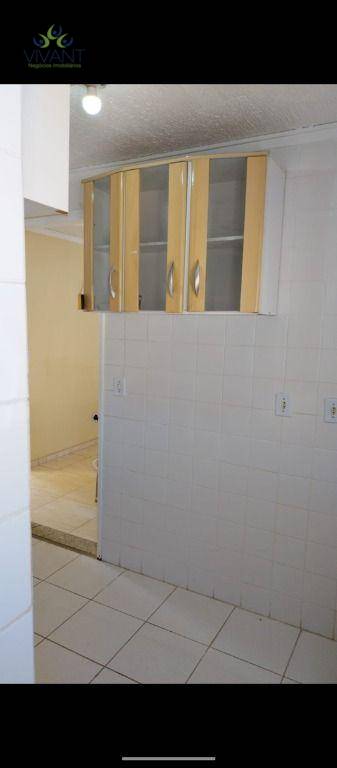 Apartamento à venda com 2 quartos, 48m² - Foto 4