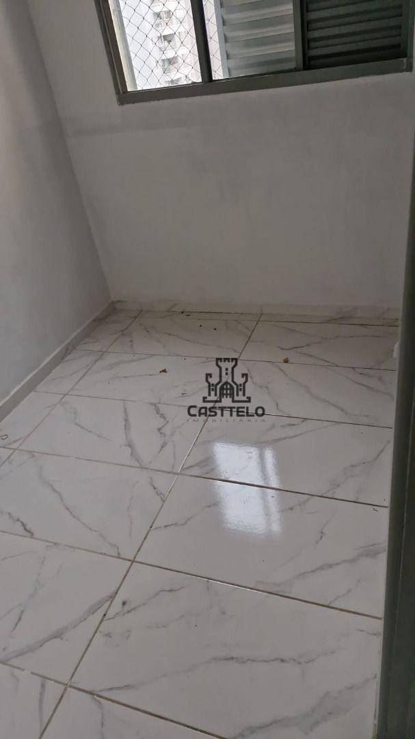 Apartamento à venda com 3 quartos, 80m² - Foto 2