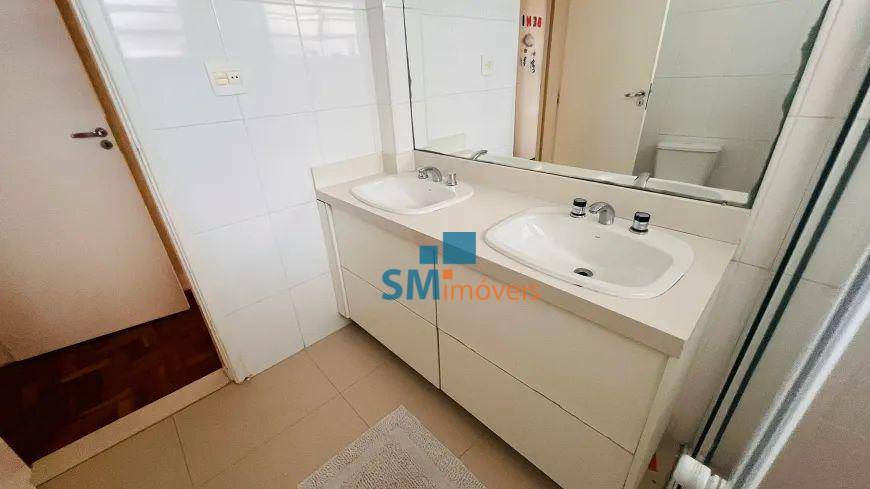 Apartamento à venda com 3 quartos, 216m² - Foto 12