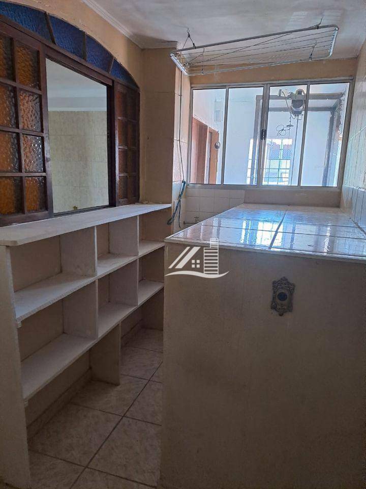 Casa à venda com 2 quartos, 190m² - Foto 18