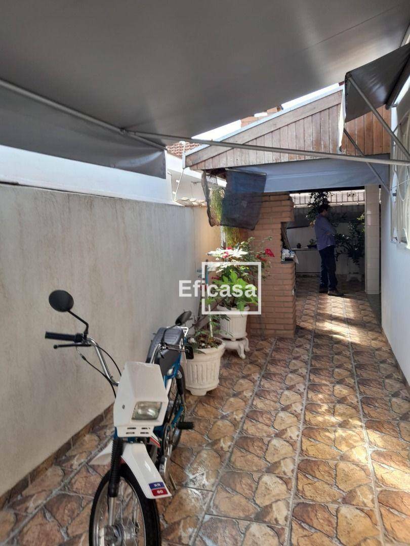 Casa à venda com 3 quartos, 150m² - Foto 18