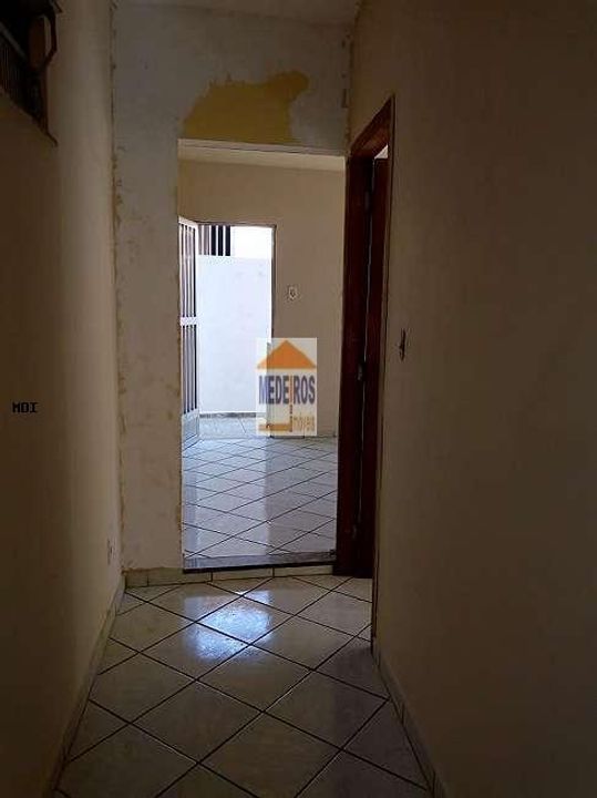 Casa à venda com 2 quartos, 120m² - Foto 18