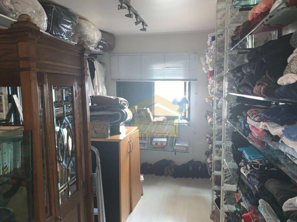 Apartamento à venda com 3 quartos, 130m² - Foto 17