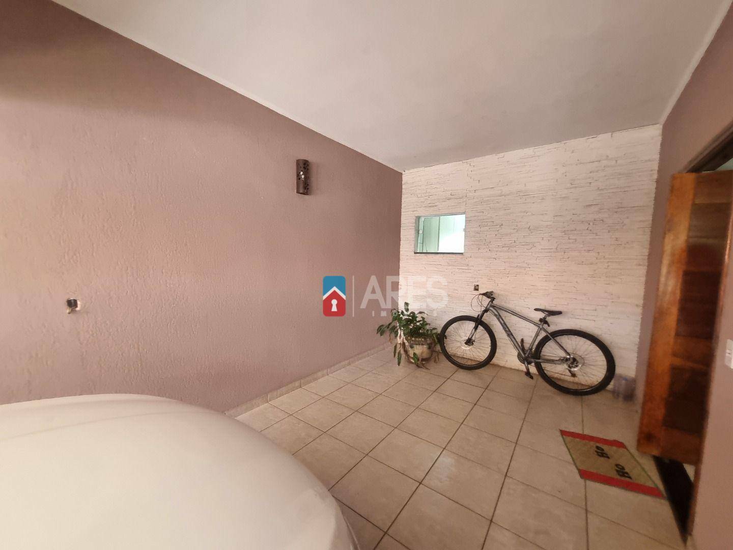 Casa à venda com 3 quartos, 155m² - Foto 3