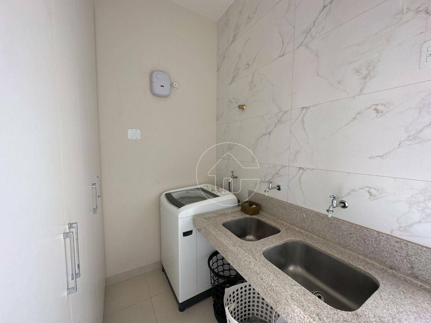 Casa à venda com 3 quartos, 254m² - Foto 11