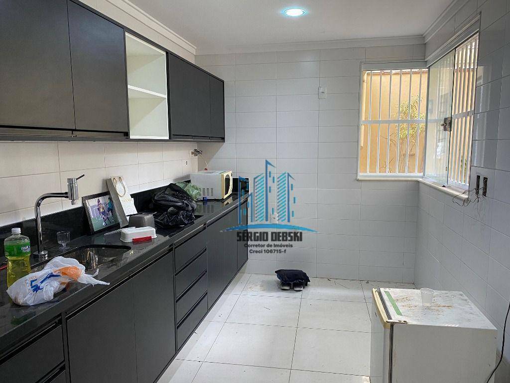 Casa à venda com 3 quartos, 250m² - Foto 4