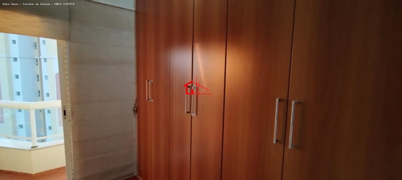 Apartamento à venda com 4 quartos, 212m² - Foto 15