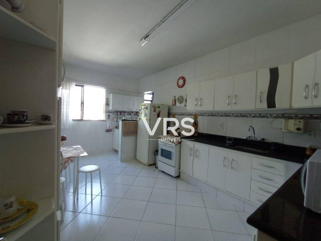 Apartamento à venda com 2 quartos, 86m² - Foto 23